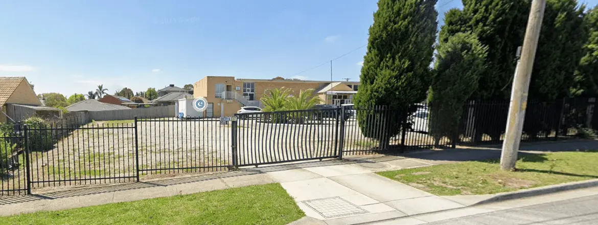 Afghan Mosque Doveton - Photinia Street